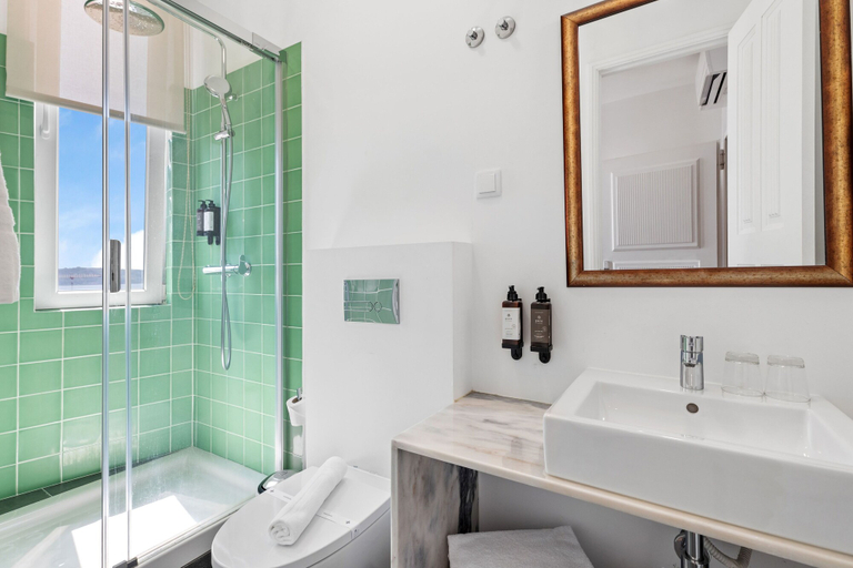 Bathroom 5, Monte Belvedere Hotel by Shiadu, Lisbon