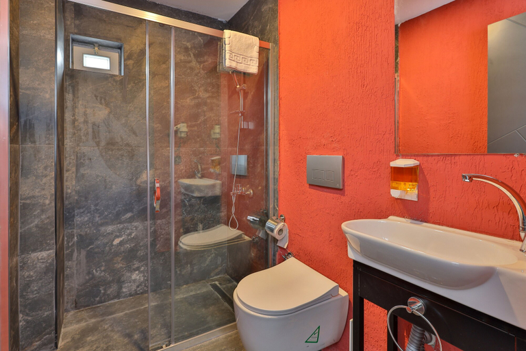 Bathroom 5, Wolf Of The City Hotel & Spa, Antalya