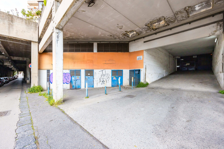 Parking 5, Casa Kenzo With Parking by Napoliapartments, Napoli