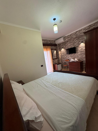 Bedroom 2, HOTEL RESTORANT LEZA, Pogradecit