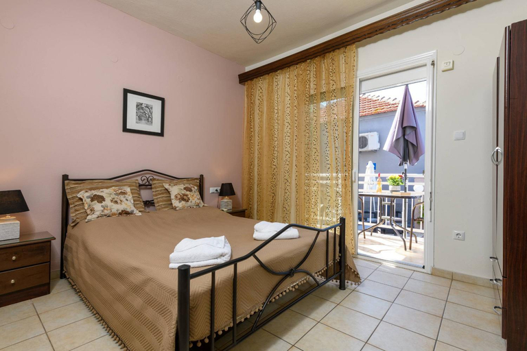 Bedroom 2, Studios Finikes, East Macedonia and Thrace