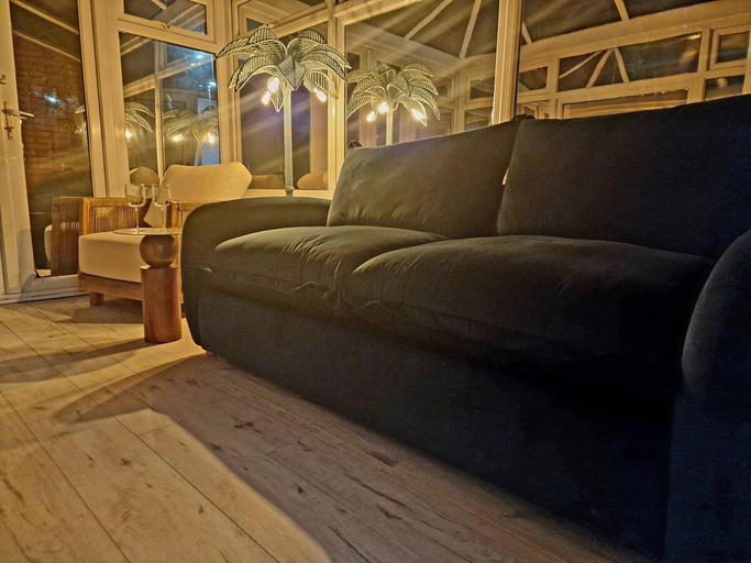 Others 5, Luxury Liverpool House Near City Centre, Sefton