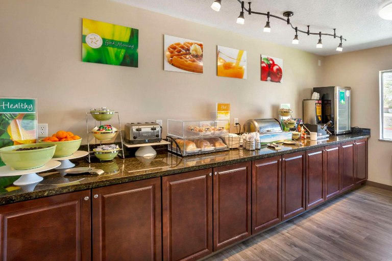Food & Drinks 5, Quality Inn Logan near University, Cache
