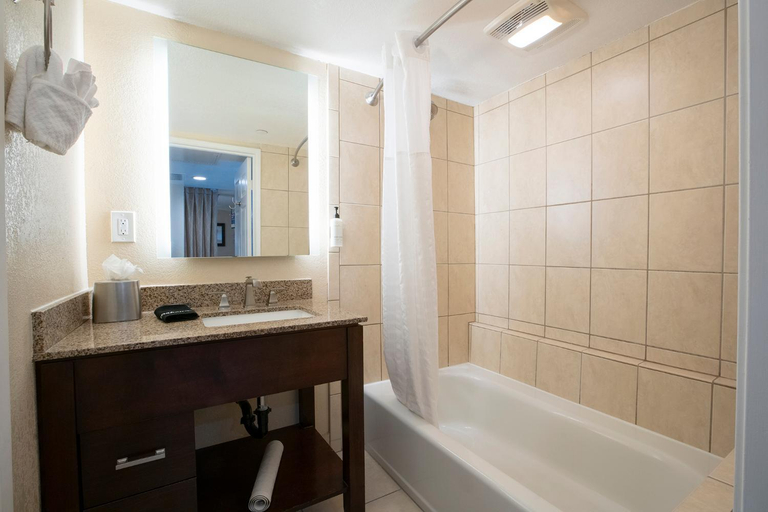 Bathroom 4, Coronado Beach Resort Condos, San Diego