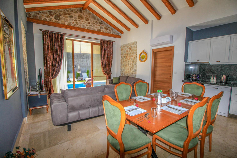 Shared lounge/TV area 4, Patara Titanic 3+1 Villa, Ozel Havuzlu, Fethiye, Fethiye