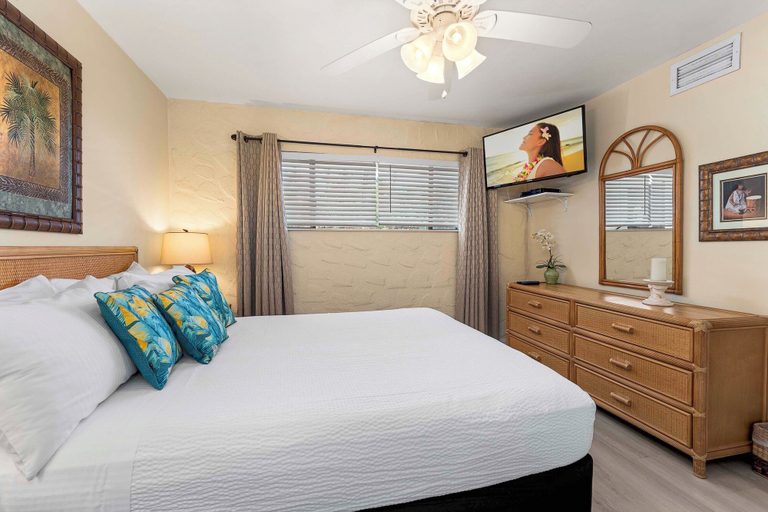 Room 2, Ocean Views - AC - In Unit Washer/dryer - Vrkcv, Hawaii