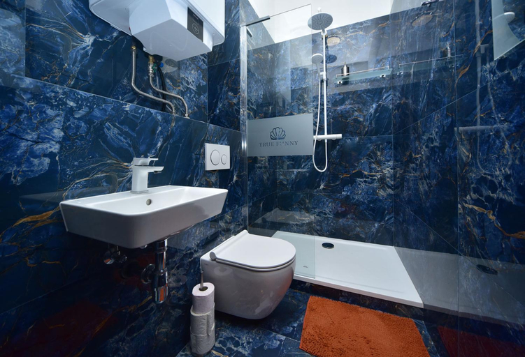 Bathroom 3, Vltava Design Apartments, Praha 8