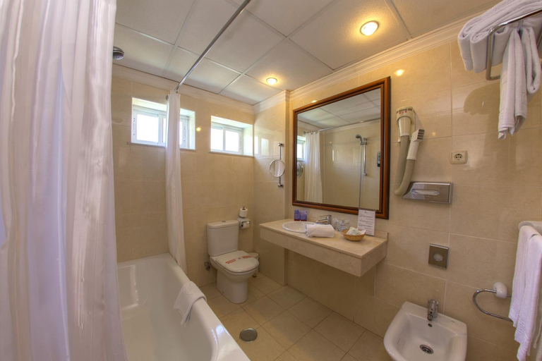 Bathroom 5, Hotel MS Tropicana, Málaga
