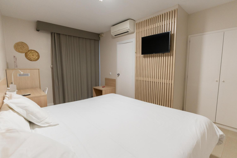 Bedroom 2, Aparthotel Solifemar, Barcelona