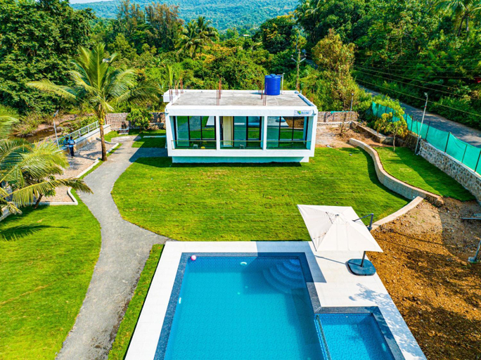 Sport & Beauty, Riverside Farm, Raigarh