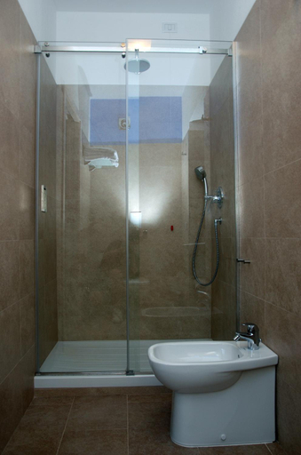 Bathroom 3, Villa Cirimarco, Cosenza