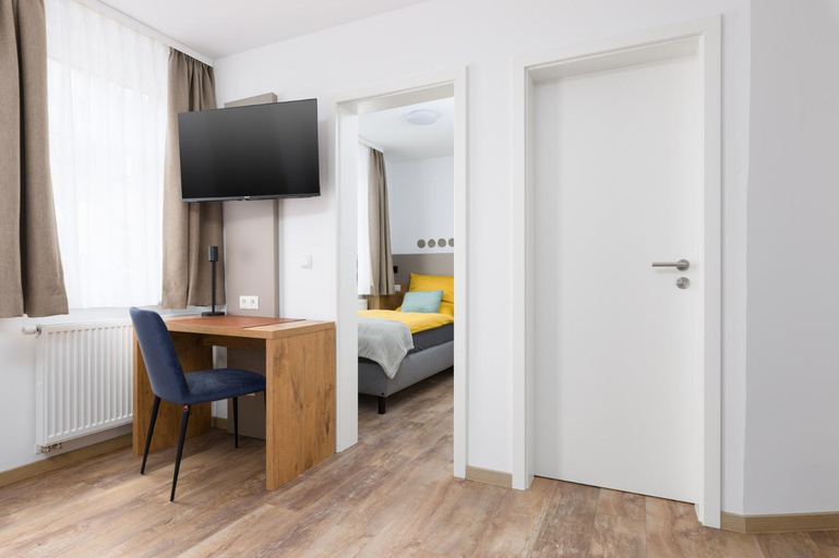 Bedroom 2, Hotel zur Traube, Neustadt an der Aisch-Bad Windsheim