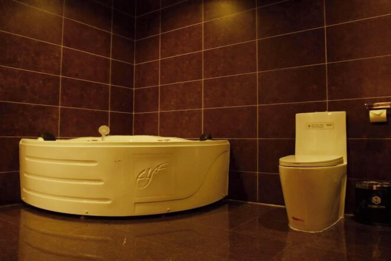 Bathroom 4, Captain Chain Hotel (Daixian Selected), Xinzhou