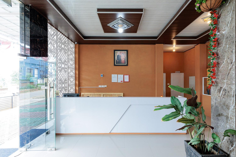 Public Area 3, RedDoorz near Waterworld Lampung, South Lampung