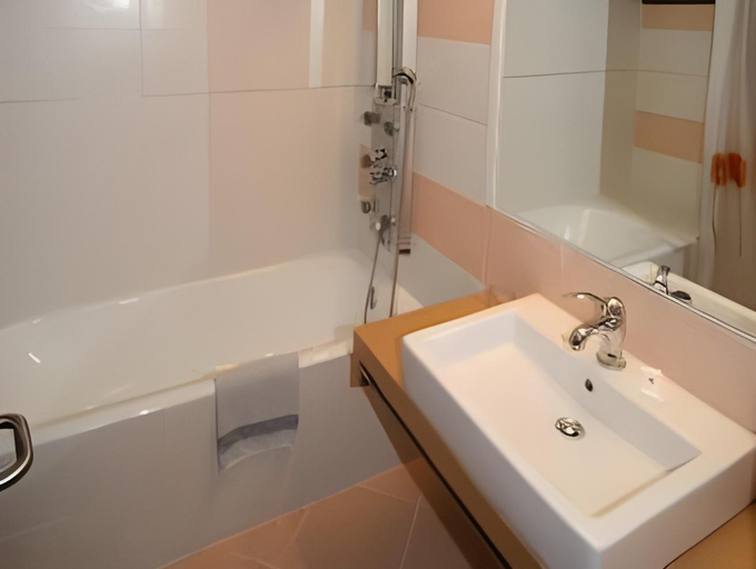 Bathroom 5, Lagomandra Hotel & Spa, Central Macedonia