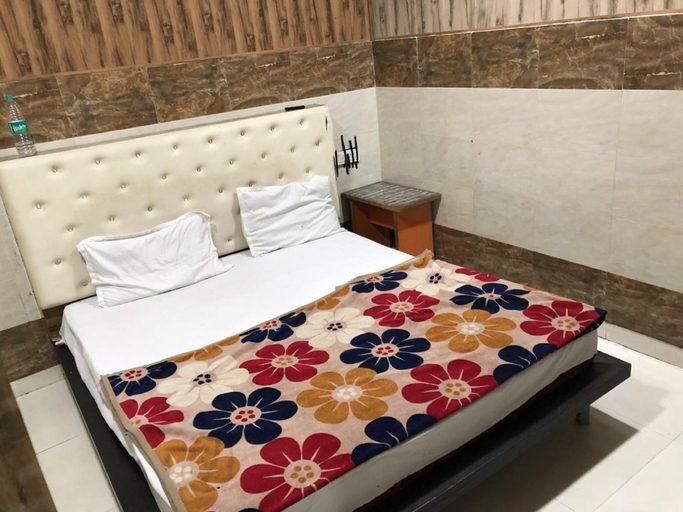 Bedroom 2, Goroomgo Gaurav Regency Hisar, Hisar