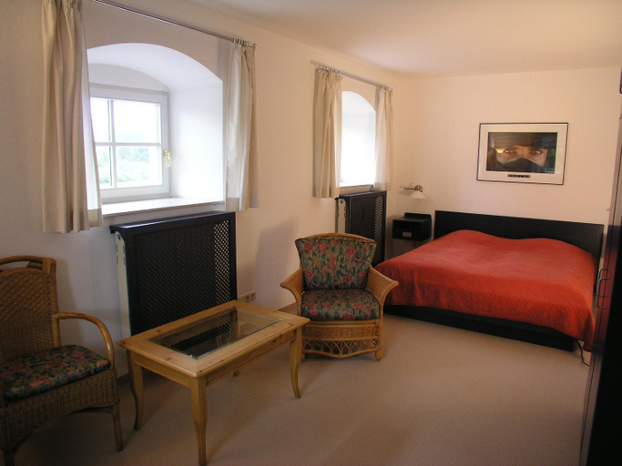 Bedroom 4, Haus Rufinus, Traunstein