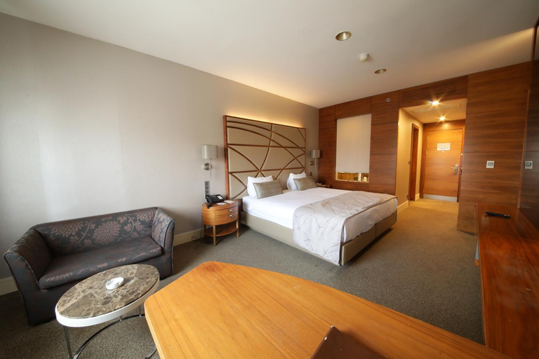 Bedroom 3, Cevahir Hotel Istanbul Asia, Kartal
