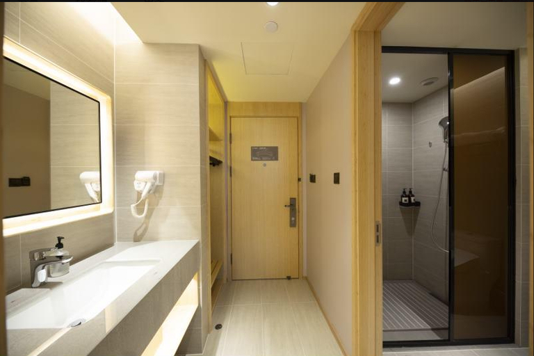 Bathroom 3, Ji Hotel Ji'nan Zhangqiu Baimaiquan, Jinan