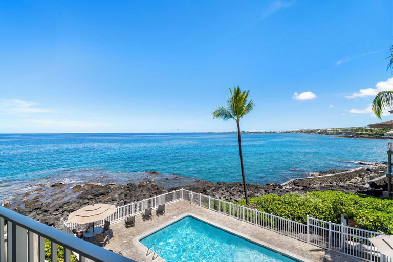 Pool 3, Ocean Front - Direct View of Kailua Bay - Vrkcv, Hawaii