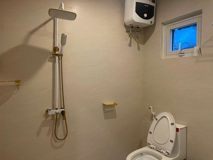Bathroom 3, Minh Anh Homestay, Huế