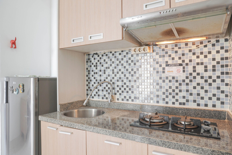 Private kitchen 4, Homey And Elegant 2Br At Pakubuwono Terrace Apartment, Jakarta Selatan