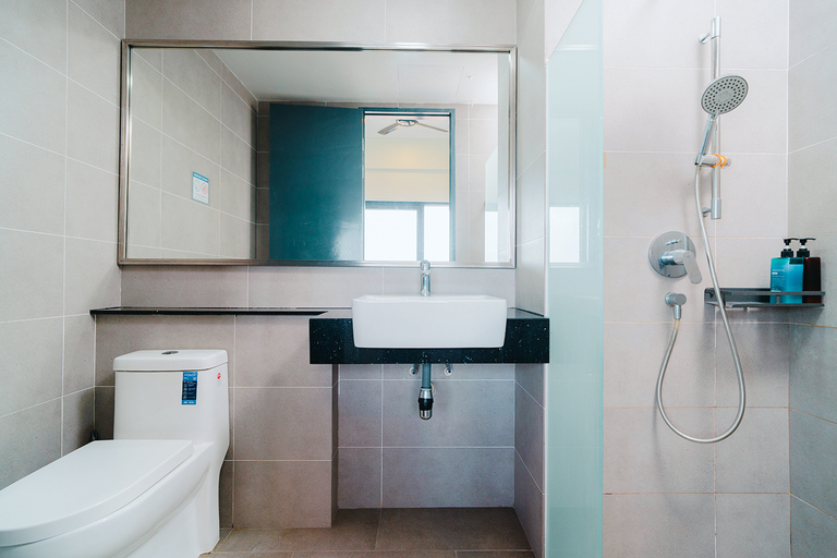 Bathroom 4, YueLai Inn-Seaview Studio at George Town, Penang Island