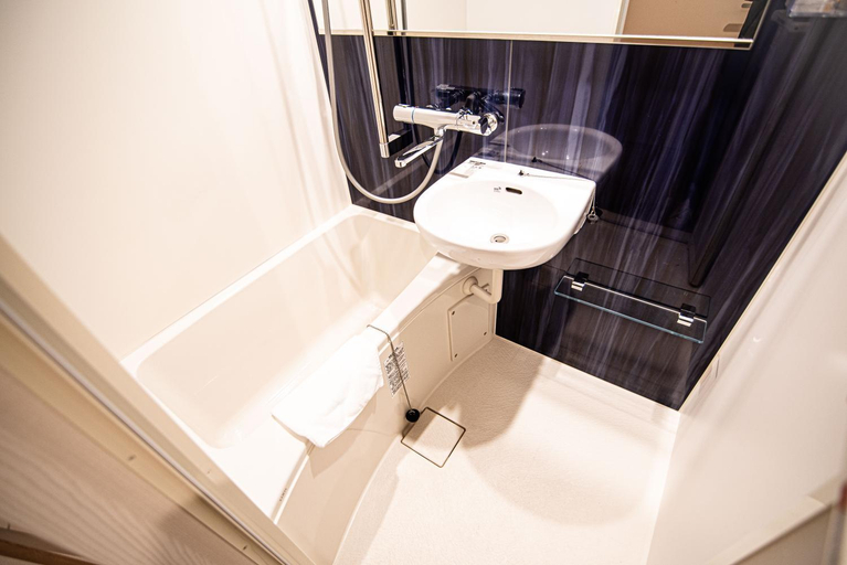 Bathroom 3, アナザースカイ京都二条城, Kyoto