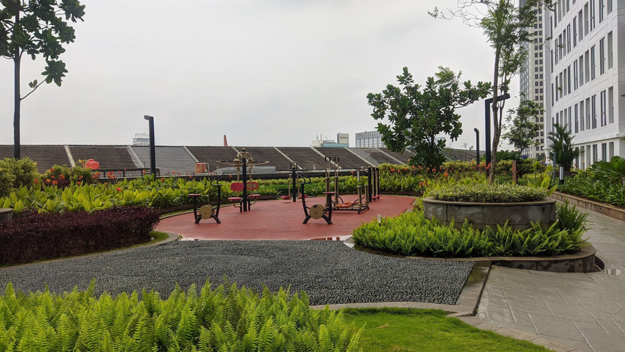 Garden, Comfy And Spacious 2Br Apartment M-Town Residence, Tangerang