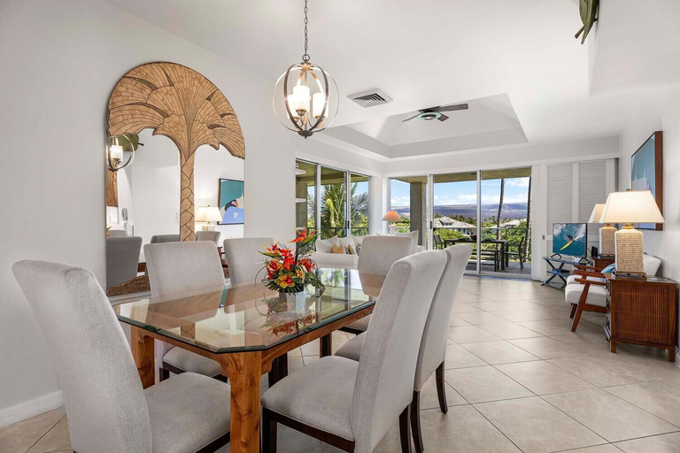 Room 4, Top Floor Rental - Ocean Views - Vrkcv, Hawaii