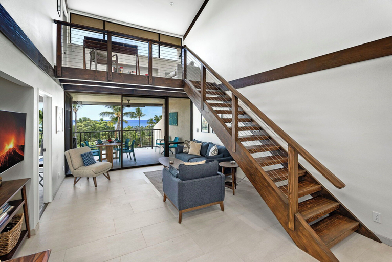 Living area 5, Fully Air-conditioned - Updated Top Floor Including Loft - Ocean Views - Vrkcv, Hawaii