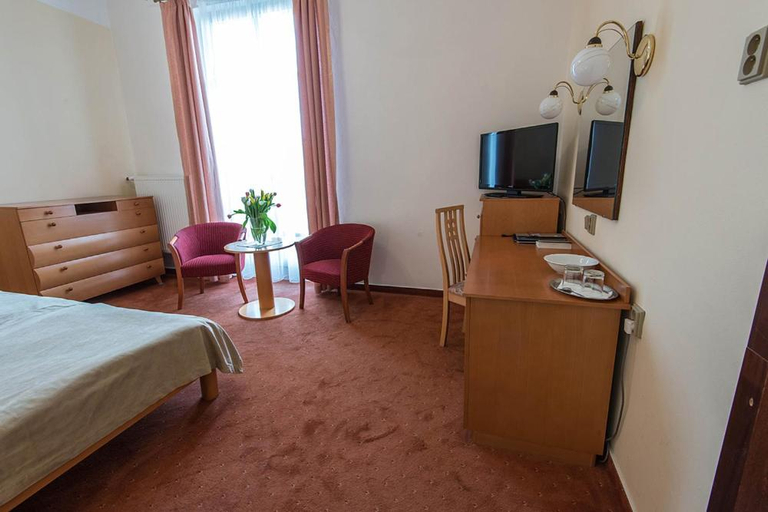 Bedroom 3, Monti Spa, Cheb