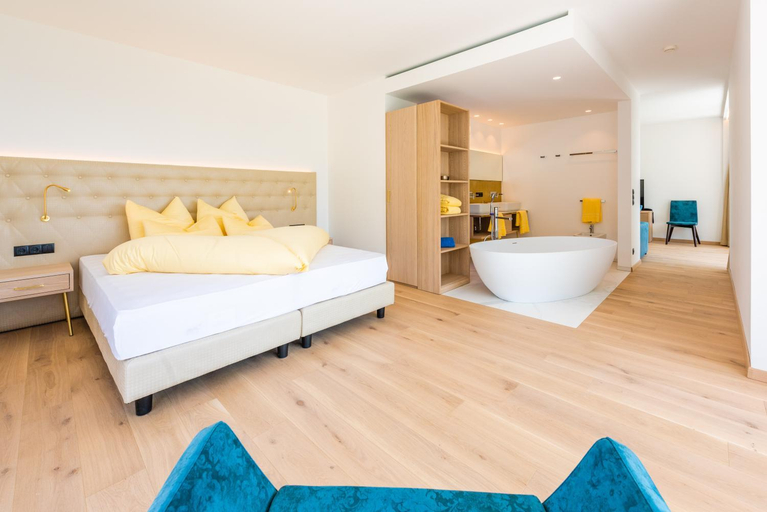 Bedroom 3, Hotel Gschwangut, Bolzano