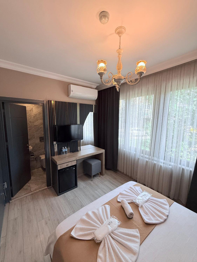 Bedroom 2, New Taksim Hotel, Beyoğlu