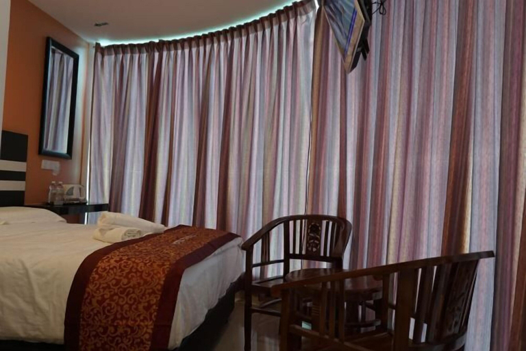 Bedroom 2, HOTEL KRISTAL SERI ISKANDAR, Perak Tengah