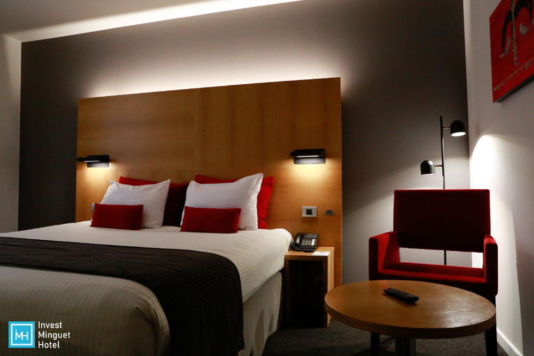 Bedroom 3, Hotel de la Couronne Liege, Liège