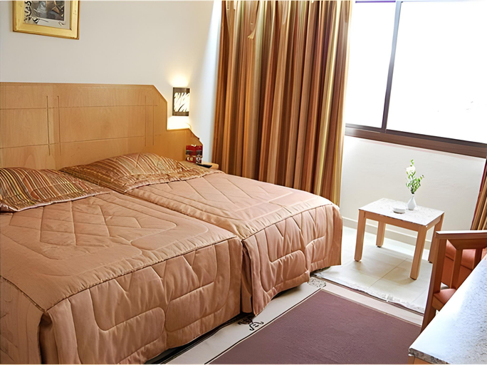 Bedroom 2, Hotel Diplomat, Bab Bhar