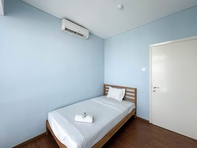 Room 3, Spacious And Cozy 3Br At Grand Sungkono Lagoon Apartment, Surabaya