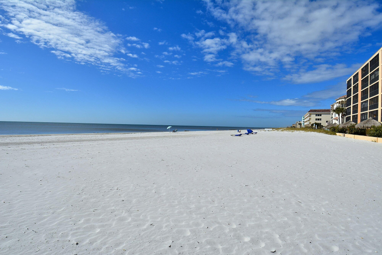 Exterior & Views 2, Villa Madeira 406, Pinellas