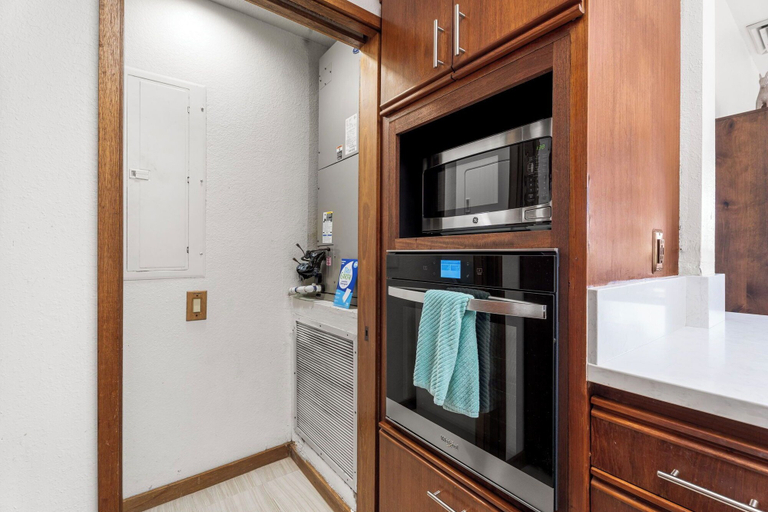 Private kitchen 5, Lagoon View - Ground Floor - Wifi - New Upgrade - Vrkcv, Hawaii