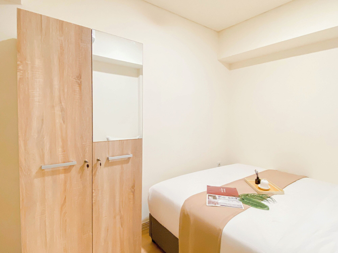 Room 3, Warm And Cozy 1Br With Makeup Room At Meikarta Apartment, Cikarang