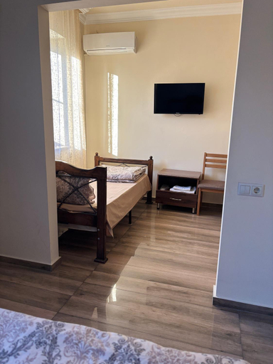 Others 5, Hotel Amaras, Yerevan