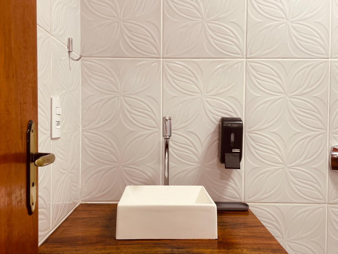 Bathroom 4, HOTEL SOL DO TRIANGULO MINEIRO, Planura