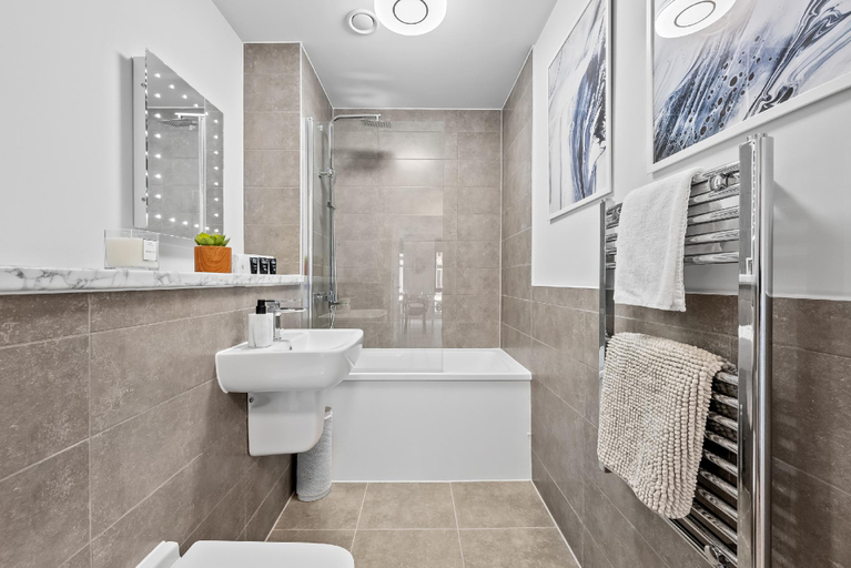 Bathroom 2, Baltic Triangle Apartment, Sefton