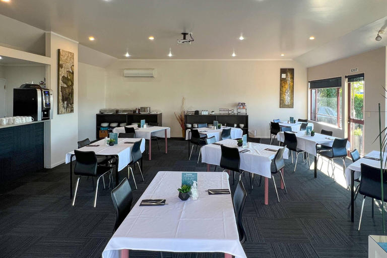 Food & Drinks 2, Quality Inn Acapulco Taupo, Taupo