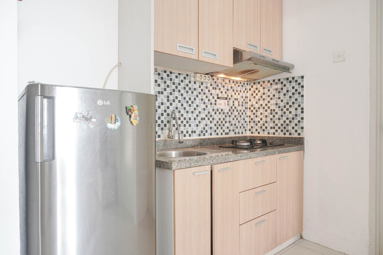Private kitchen 2, Homey And Elegant 2Br At Pakubuwono Terrace Apartment, Jakarta Selatan
