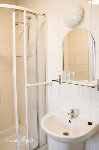 Bathroom 5, Hotel Logos, Lublin City