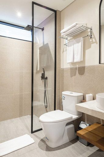 Bathroom 4, Atera Loft, Badung