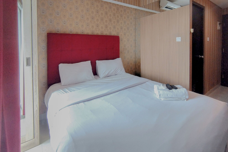 Room 2, Modern Studio With Strategic Location At Tamansari Papilio Apartment, Surabaya