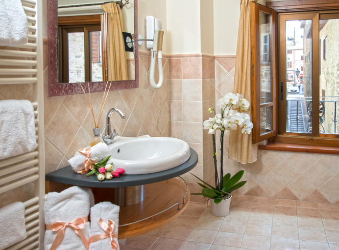 Bathroom 4, Boutique Hotel Al Grappolo d'Oro, Perugia